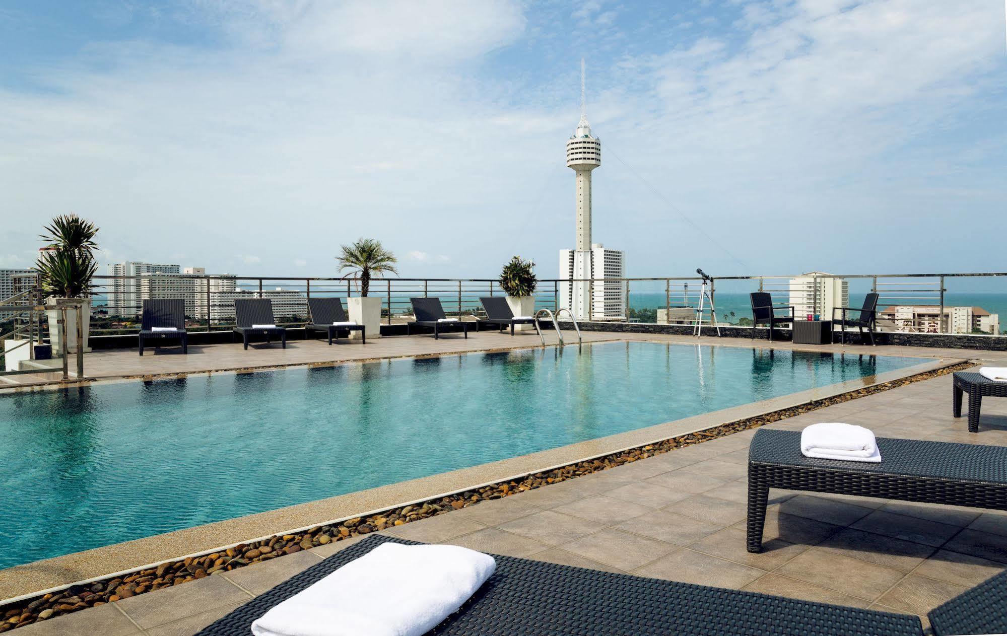 South Beach Pattaya Джомтиен Бийч Екстериор снимка