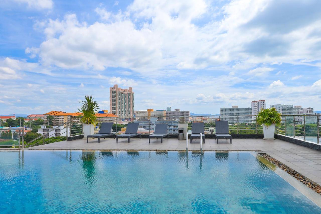 South Beach Pattaya Джомтиен Бийч Екстериор снимка