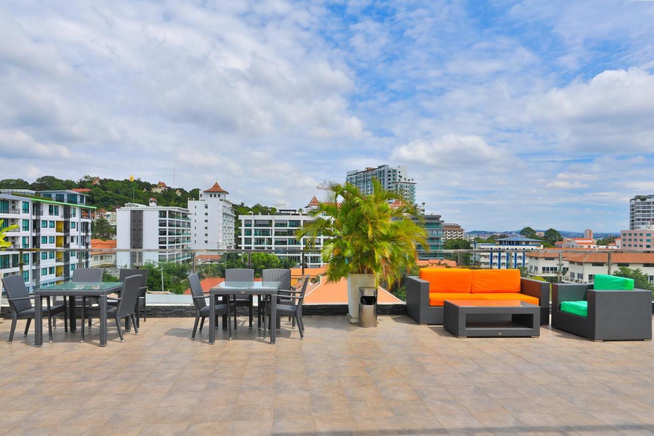 South Beach Pattaya Джомтиен Бийч Екстериор снимка